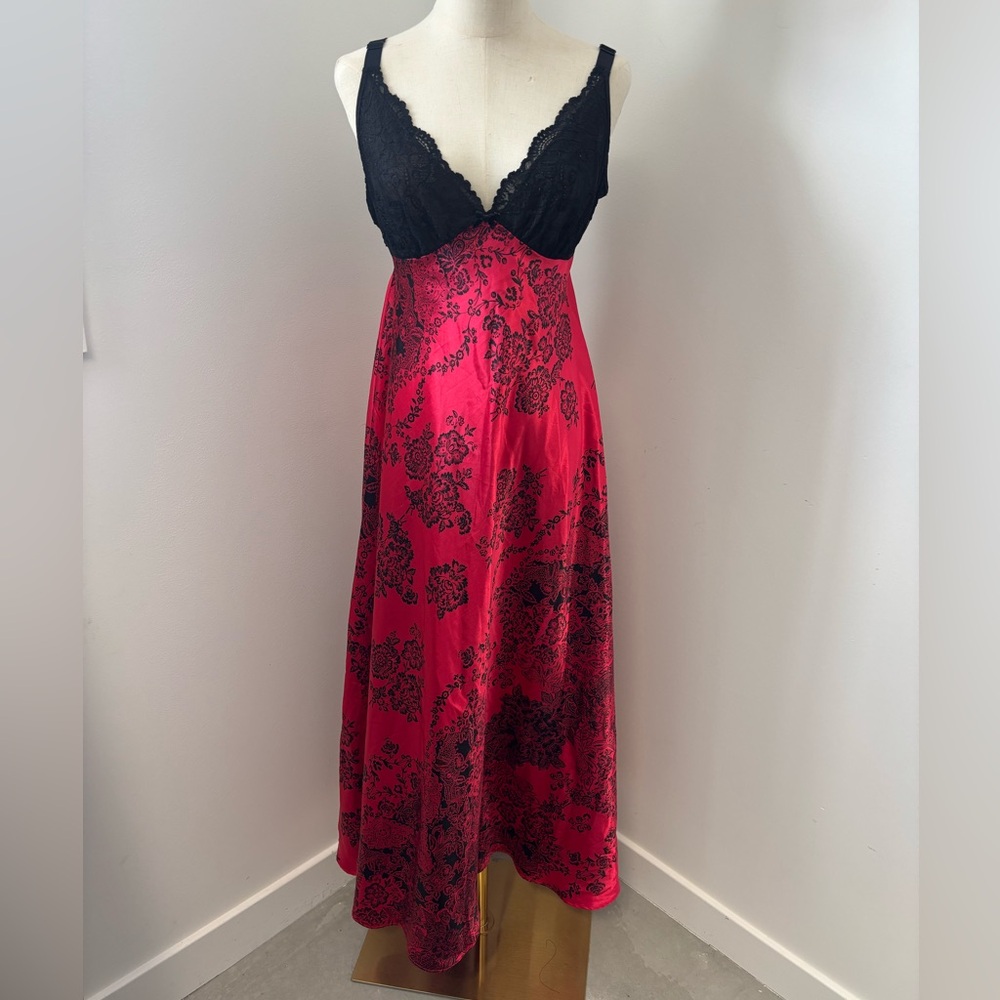 Black & Red Lace-Trim Satin Slip Dress
